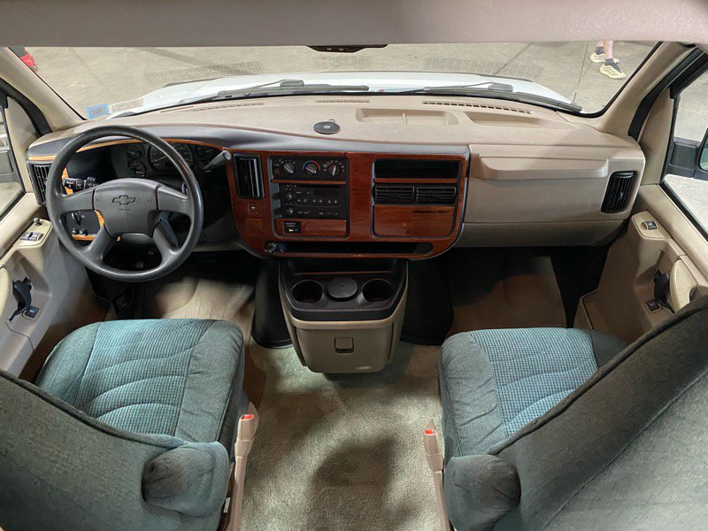 Used 2003 Chevrolet Express 3500 Extended image 23