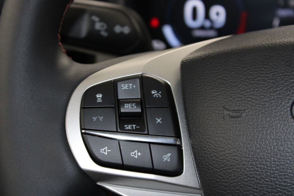 New 2026 Ford Explorer Active RWD image 35