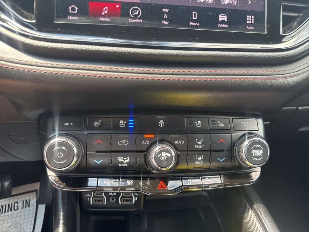 Used 2022 Dodge Durango R/T w/ Blacktop Package AWD/4WD image 36
