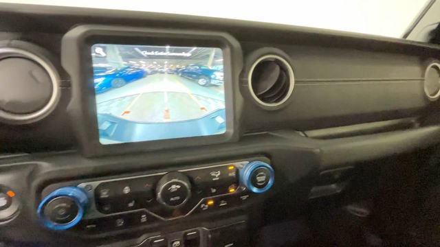 Used 2021 Jeep Gladiator Overland w/ Uconnect 4C Nav & Sound Group AWD/4WD image 34