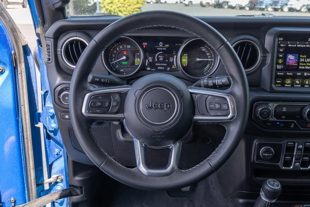 Used 2022 Jeep Wrangler Unlimited Sahara image 17