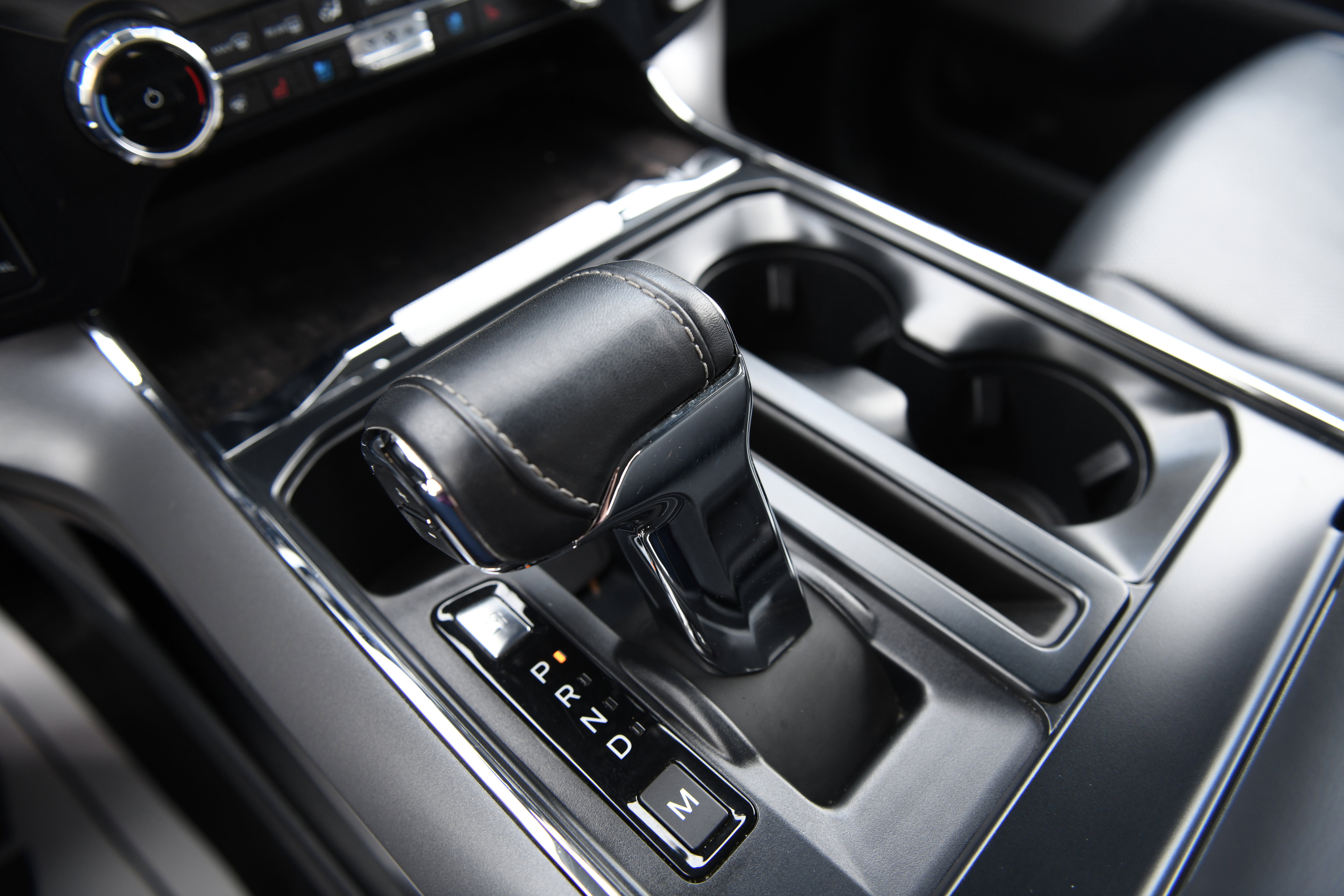 Used 2023 Ford F150 Lariat w/ Max Trailer Tow Package image 25