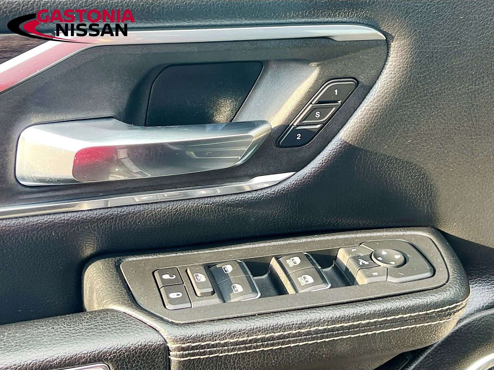 Used 2025 RAM 1500 Laramie image 23