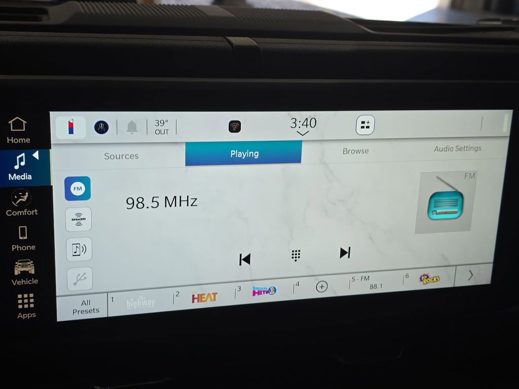 New 2026 Jeep Gladiator Sport image 21