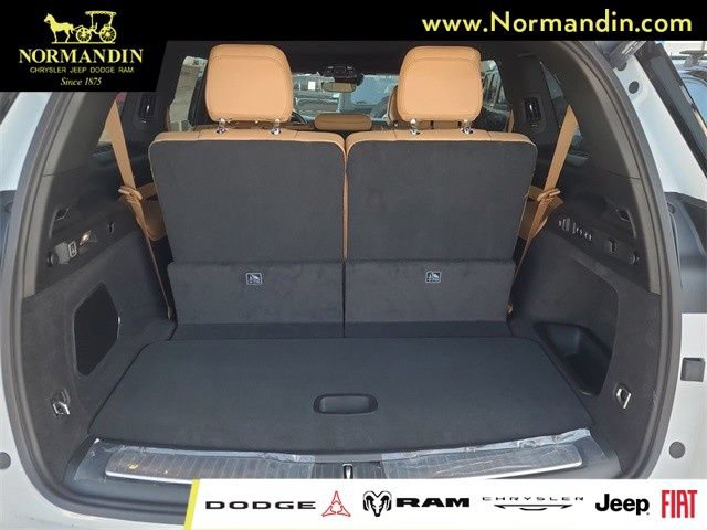 New 2024 Jeep Grand Cherokee L Summit AWD/4WD image 25