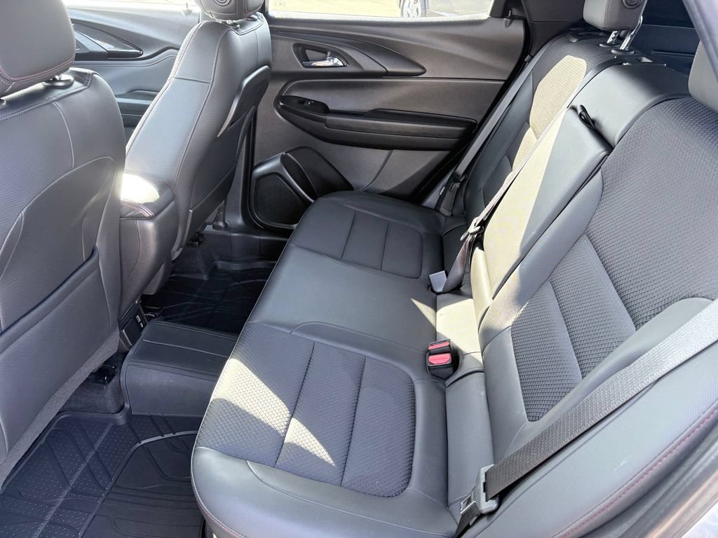Used 2021 Chevrolet TrailBlazer RS w/ Sun and Liftgate Package AWD/4WD image 7
