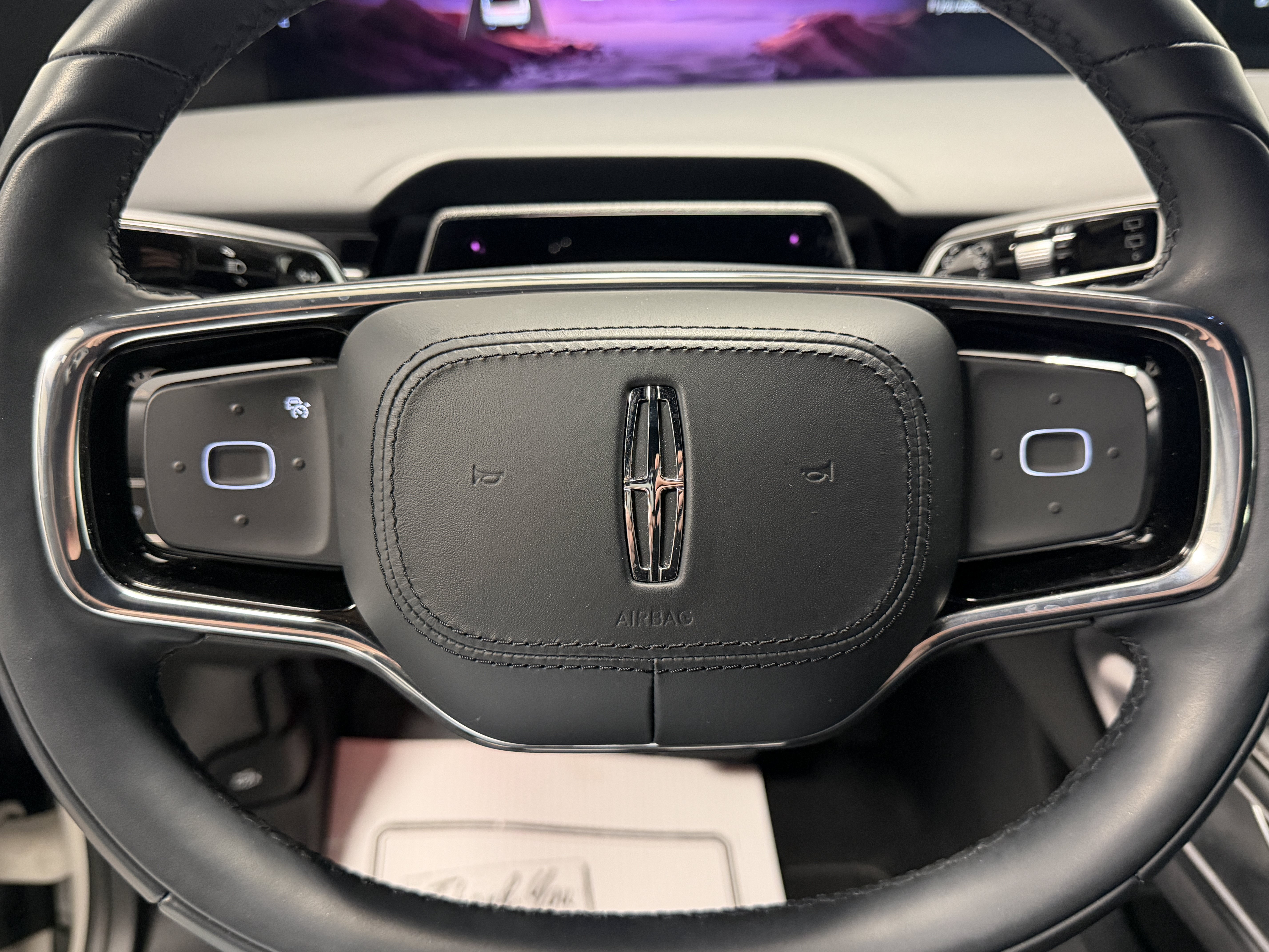 Used 2025 Lincoln Nautilus Premier w/ Jet Appearance Package AWD/4WD image 16