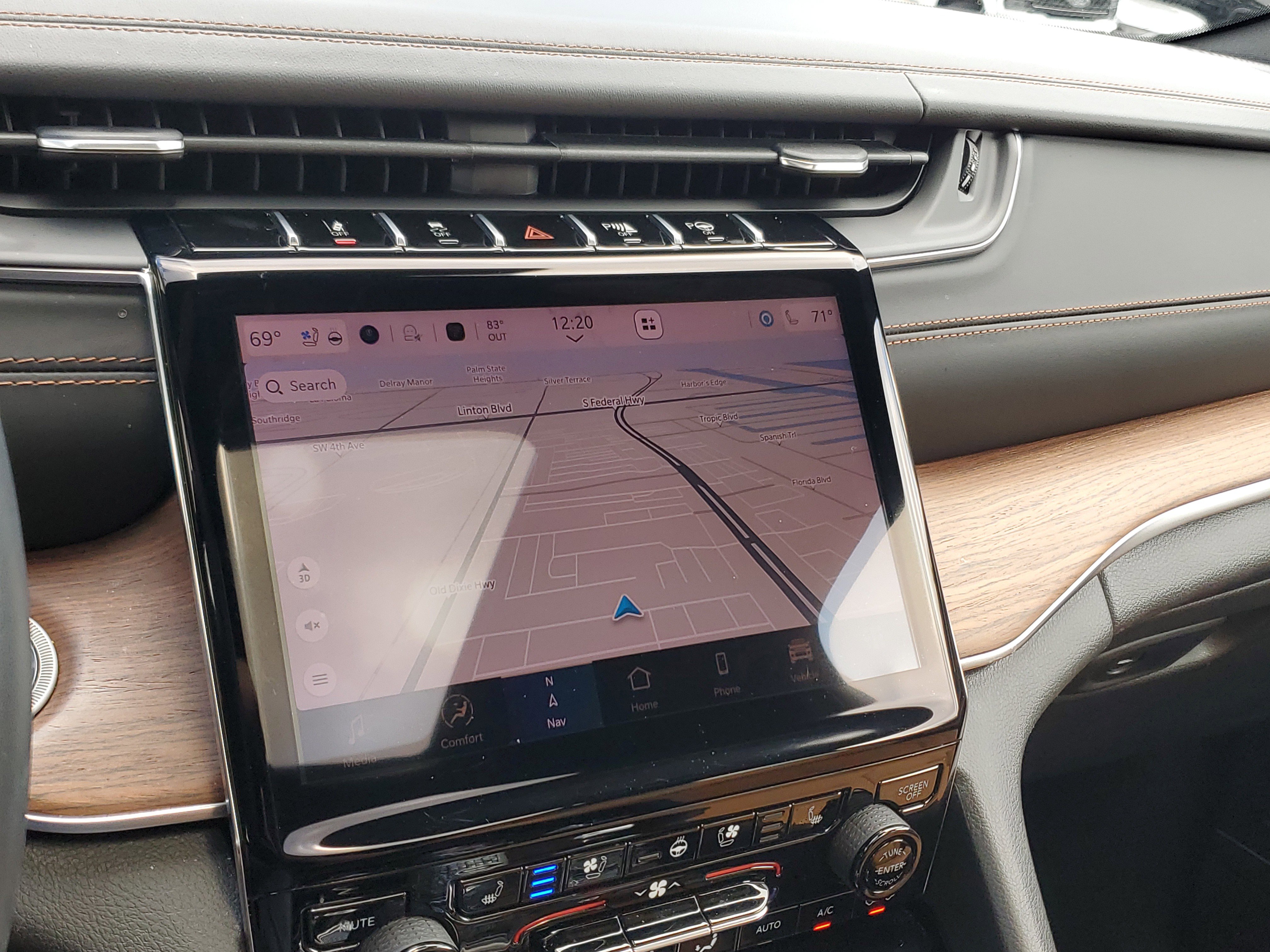 Used 2022 Jeep Grand Cherokee L Summit w/ Advanced Protech Group IV image 28