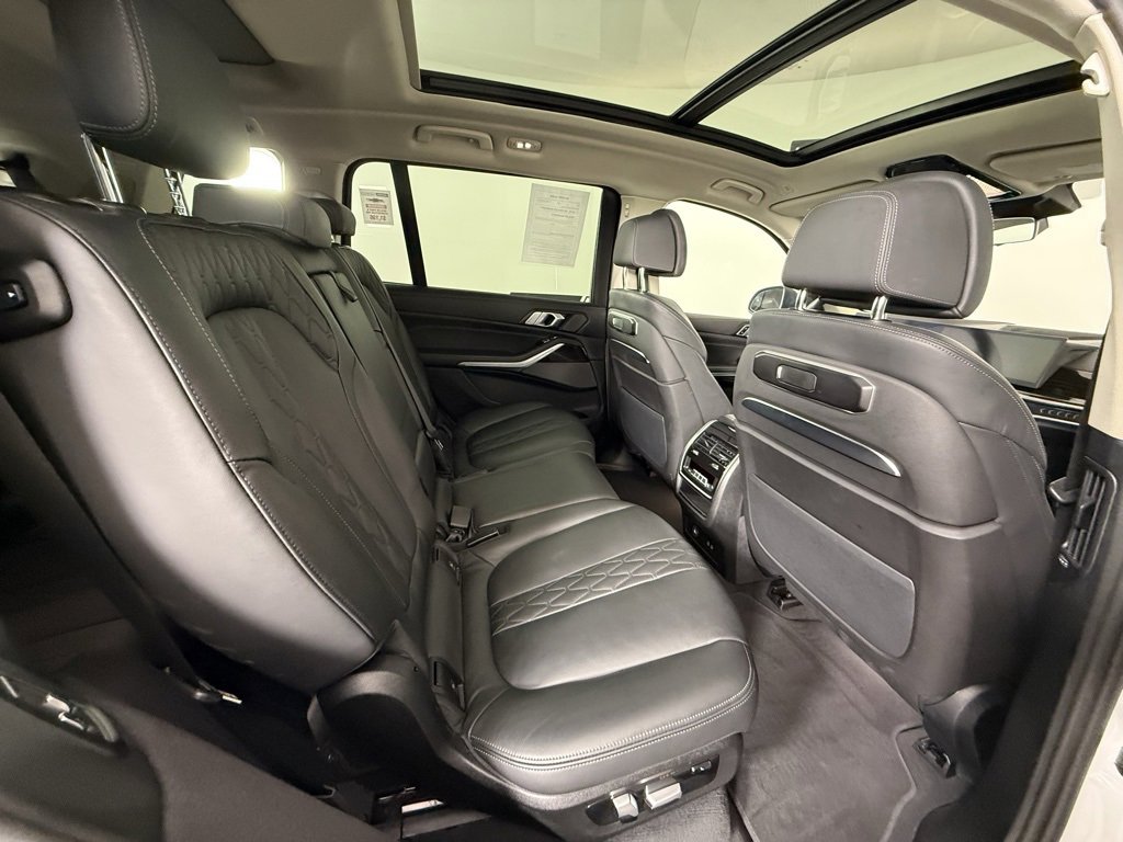 Used 2025 BMW X7 xDrive40i image 20