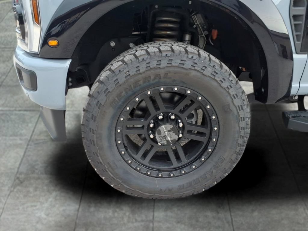 New 2026 Ford F250 Lariat w/ Black Appearance Package AWD/4WD image 10