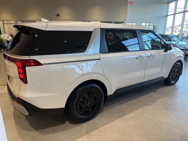 New 2026 Kia Carnival LX image 8