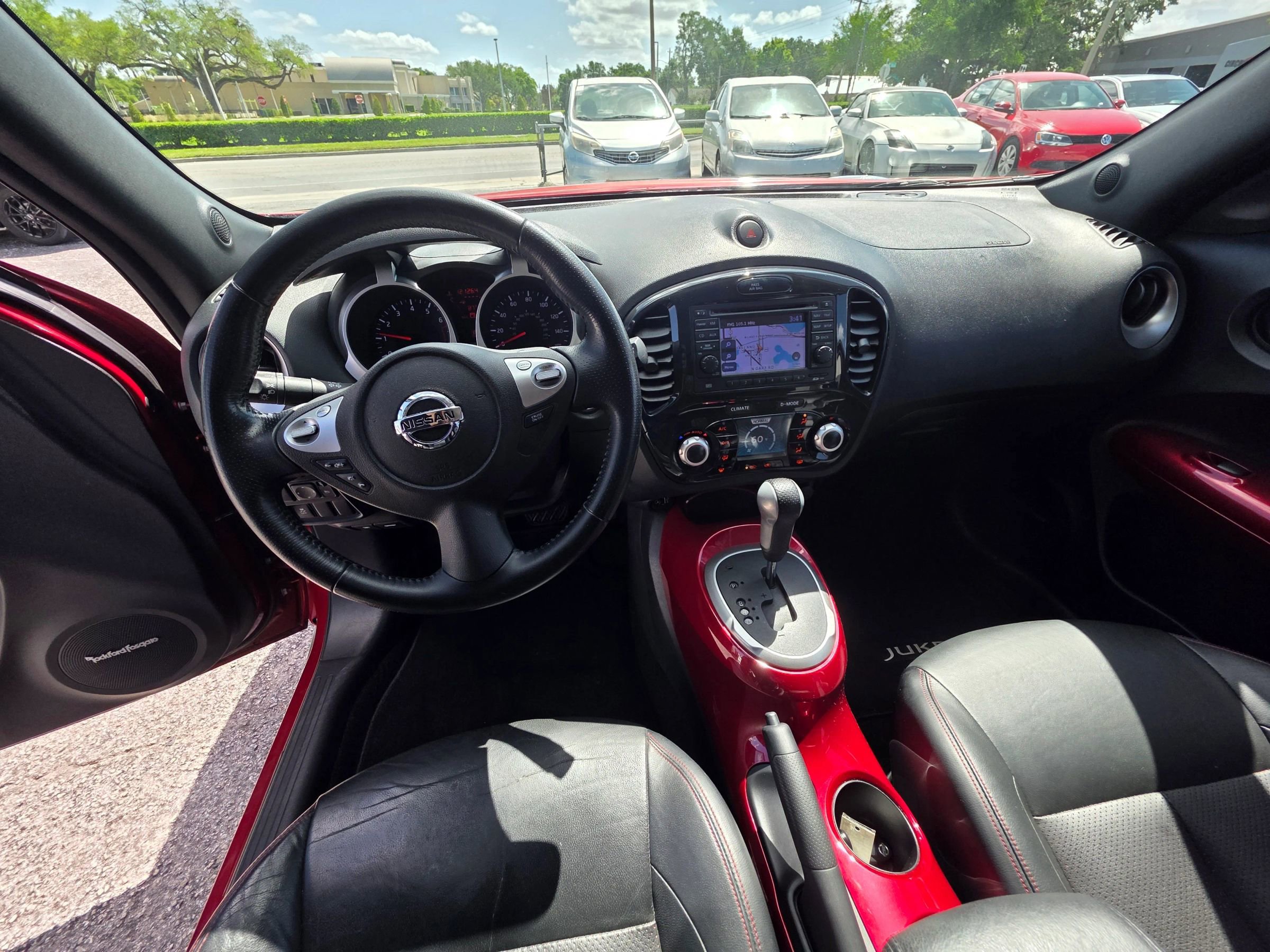 Used 2013 Nissan Juke SL image 10