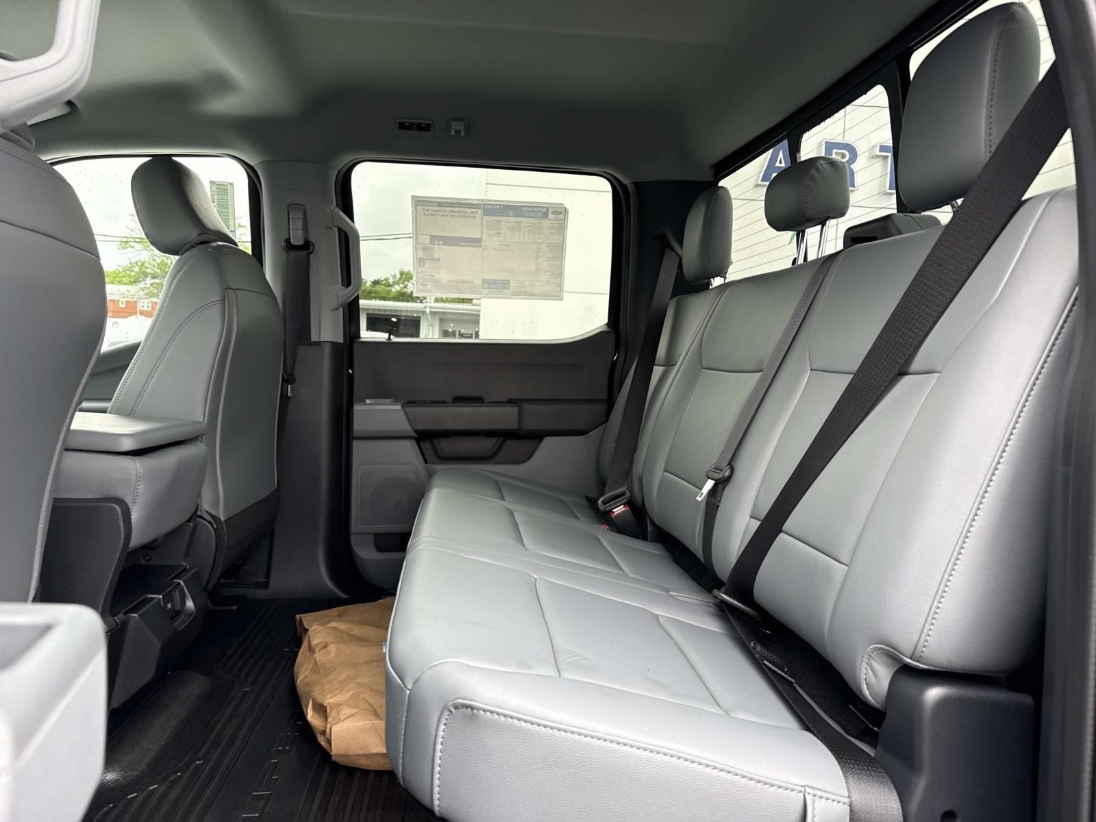 New 2026 Ford F550 4x4 Crew Cab Super Duty image 11
