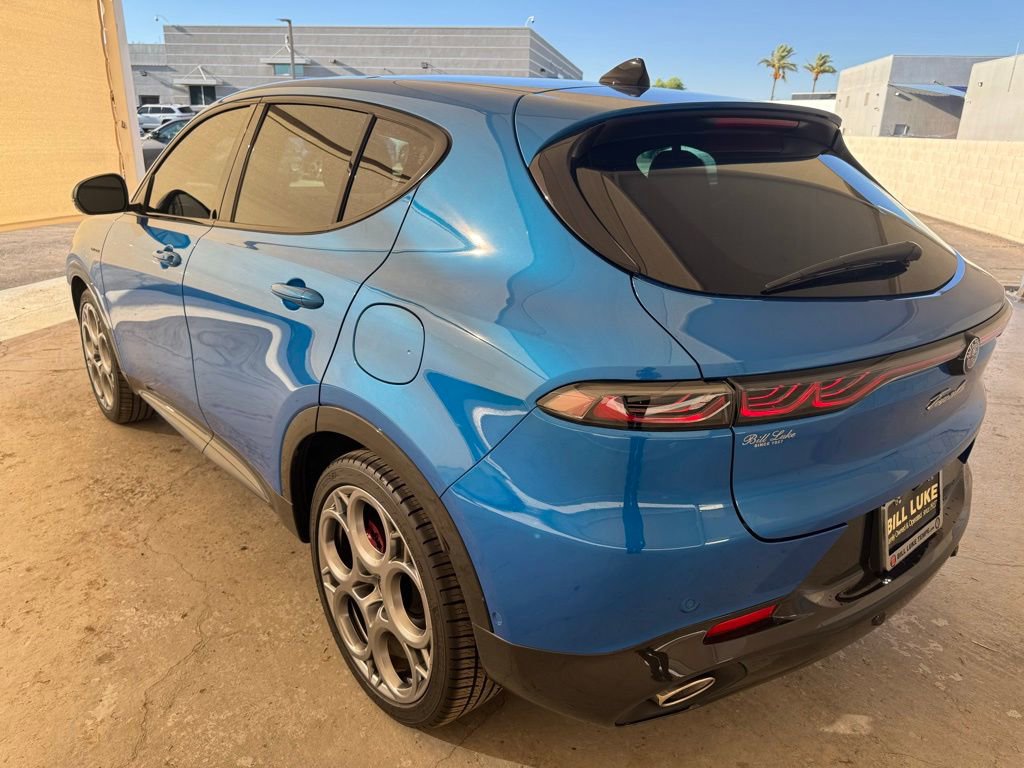 New 2024 Alfa Romeo Tonale Veloce image 6