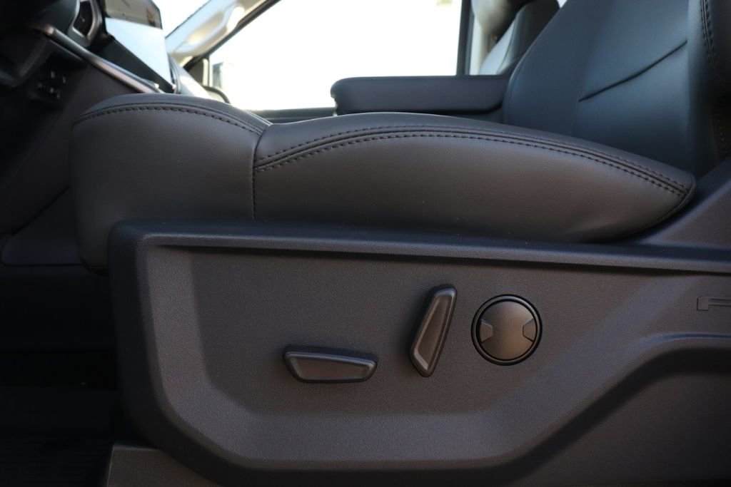 New 2026 Ford Expedition Max Active image 38