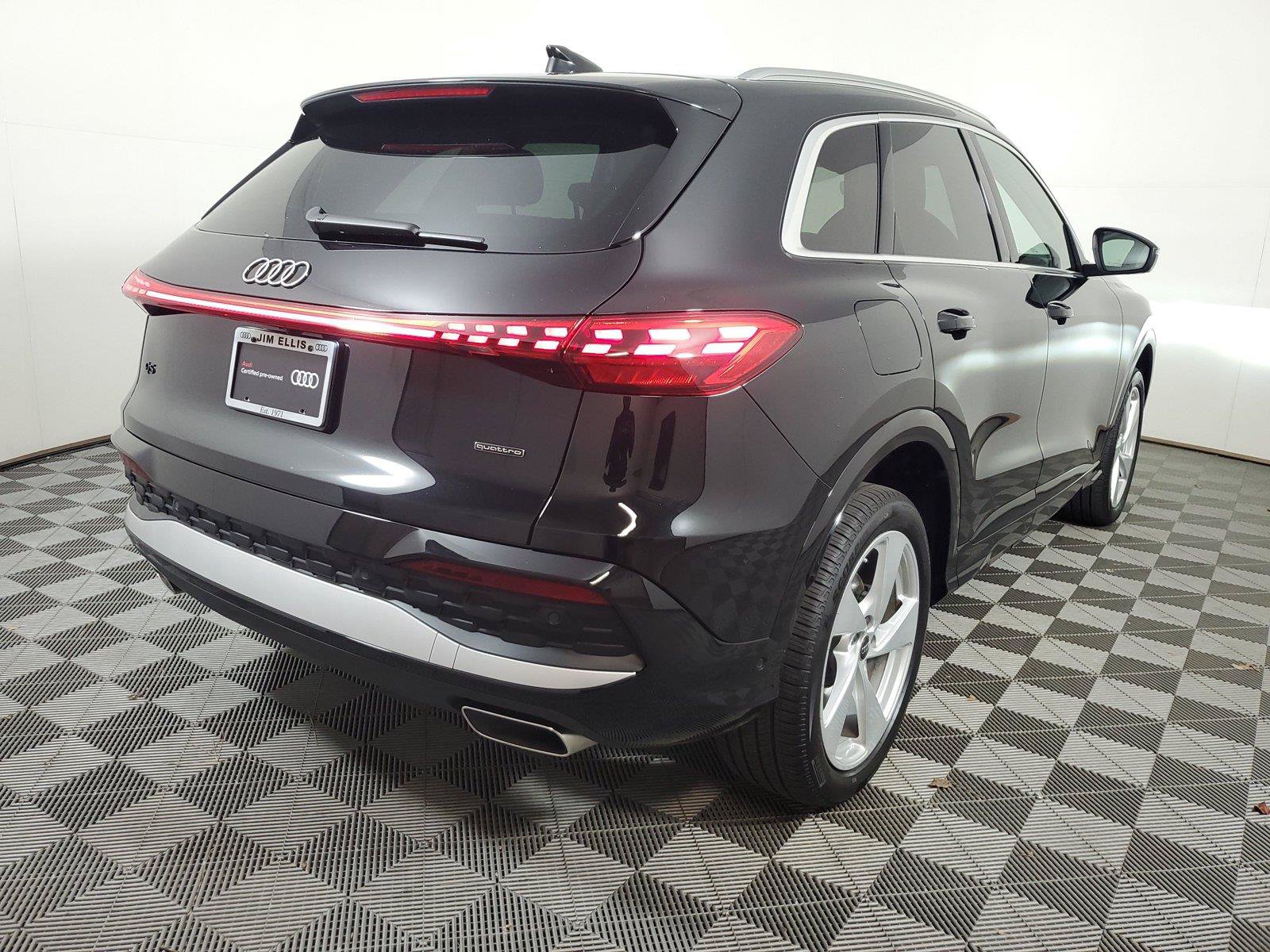 Certified 2025 Audi Q5 Premium w/ Premium Plus AWD/4WD image 6