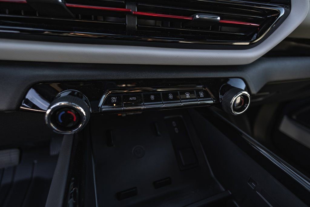 New 2025 Chevrolet Silverado EV RST image 18