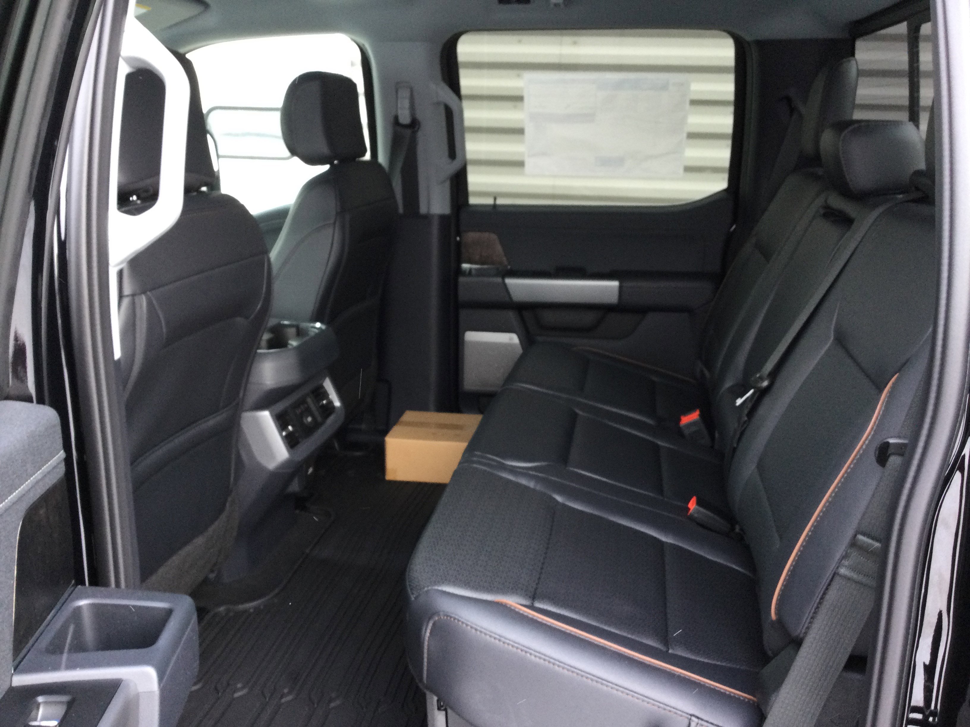 New 2026 Ford F350 Lariat w/ Lariat Ultimate Package image 9