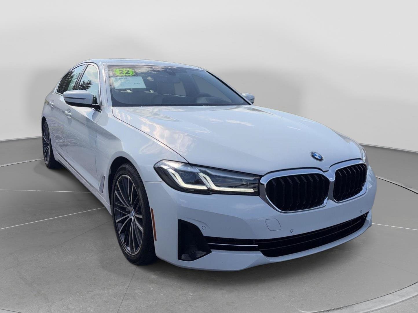 Used 2022 BMW 530i w/ Premium Package RWD image 7