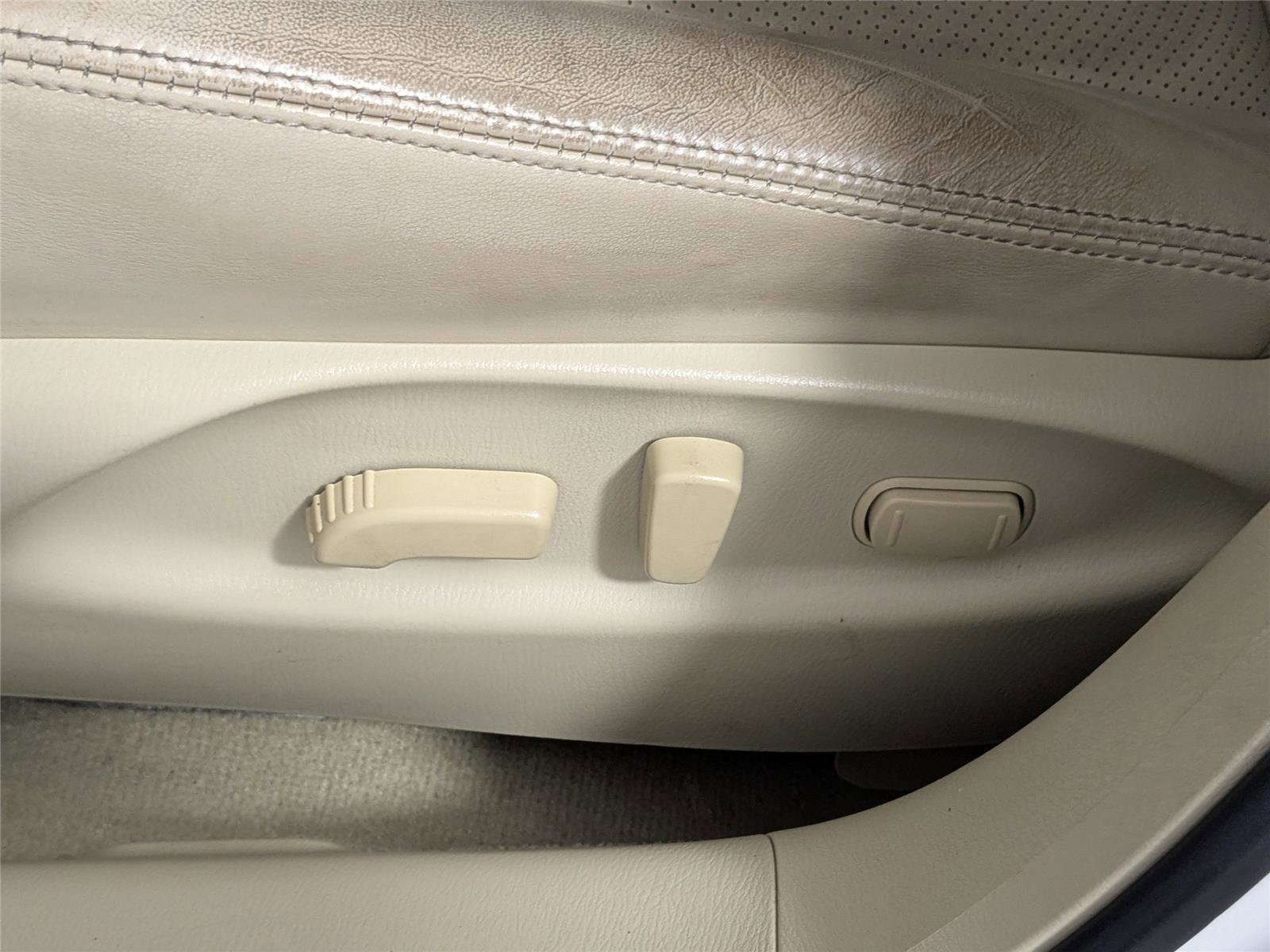 Used 2019 INFINITI Q70 L 3.7 image 12