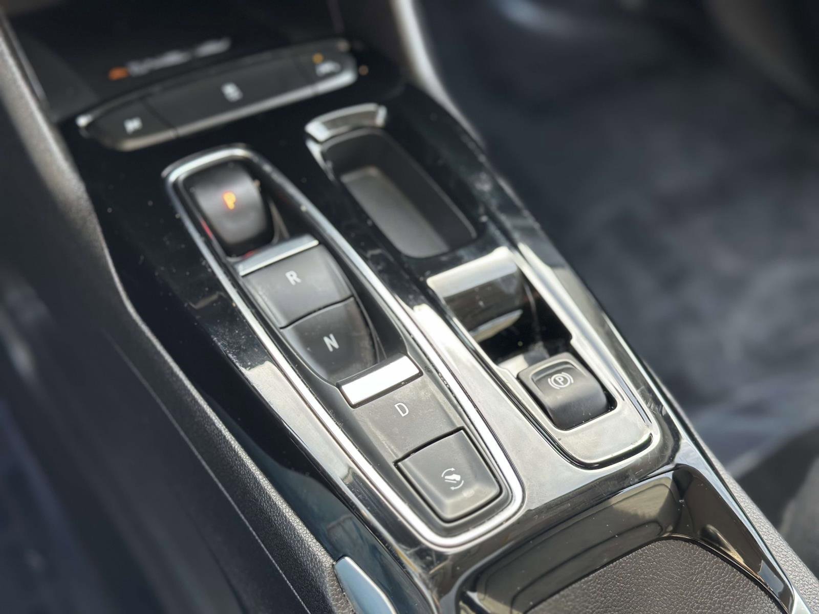 Used 2023 Chevrolet Bolt EUV Premier w/ Sun & Sound Package image 13