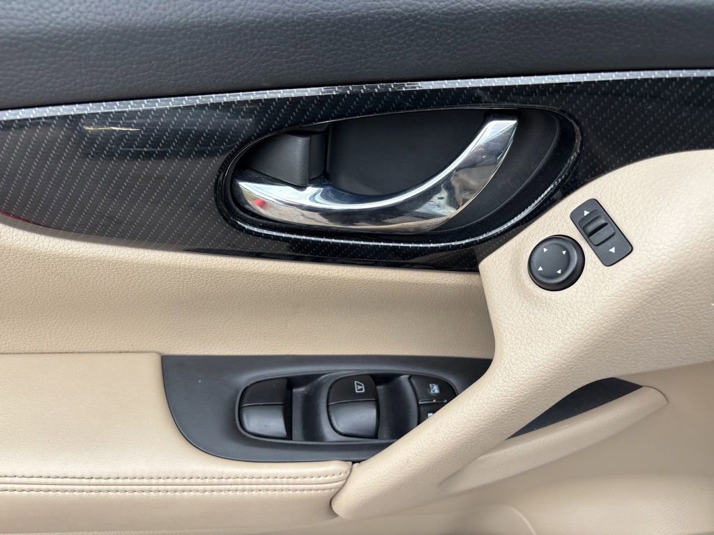 Used 2020 Nissan Rogue SL w/ Premium Package FWD image 11