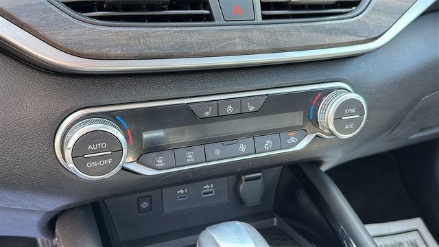 Certified 2024 Nissan Altima 2.5 SL AWD/4WD image 16