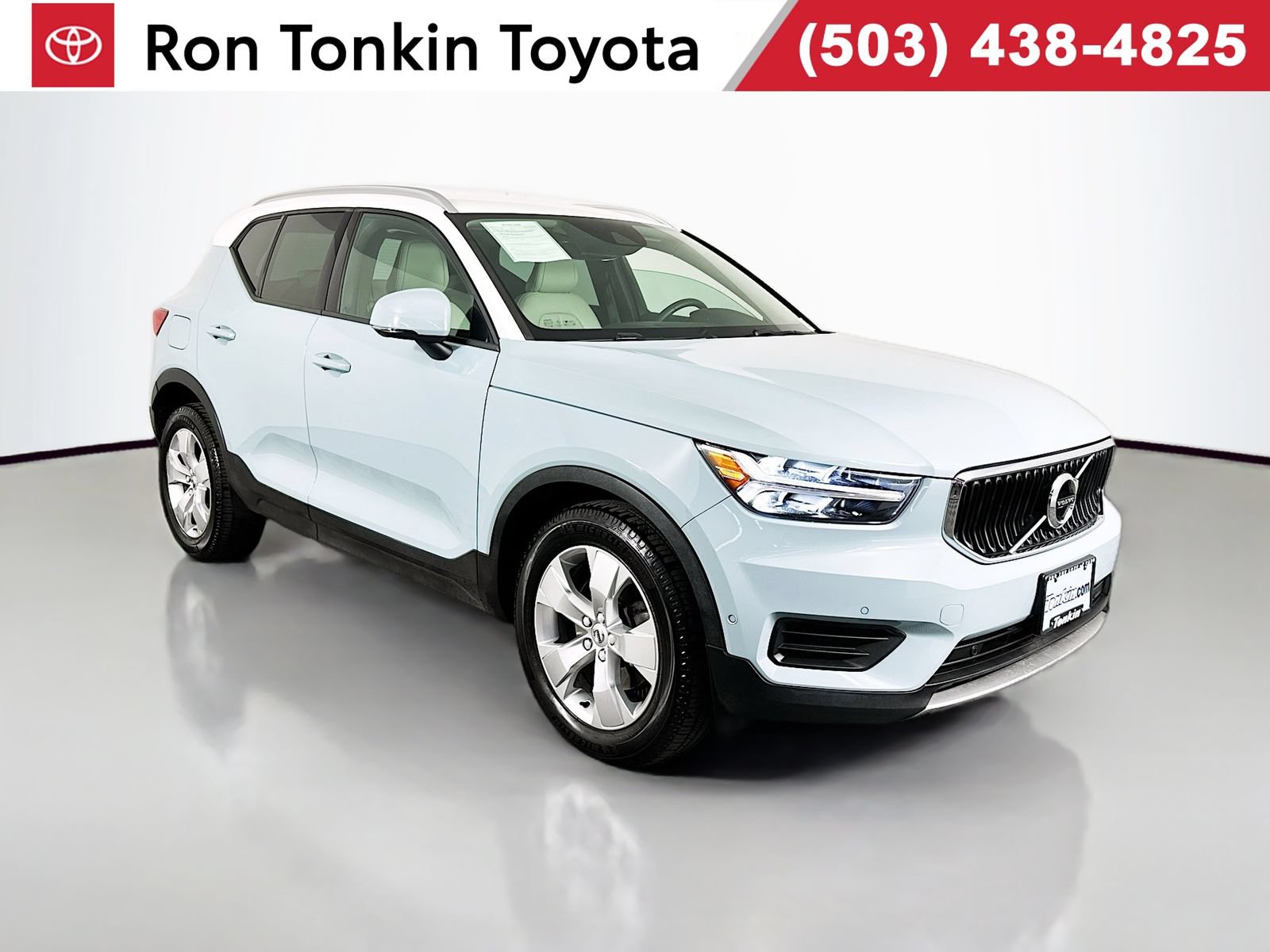 Used 2019 Volvo XC40 T5 Momentum