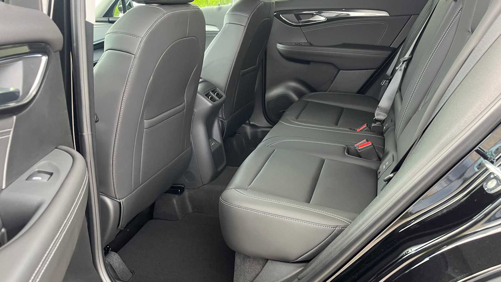 New 2025 Buick Envision Preferred image 8