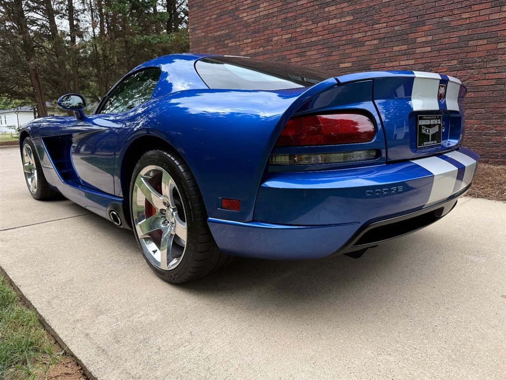 Used 2006 Dodge Viper SRT-10 RWD image 24