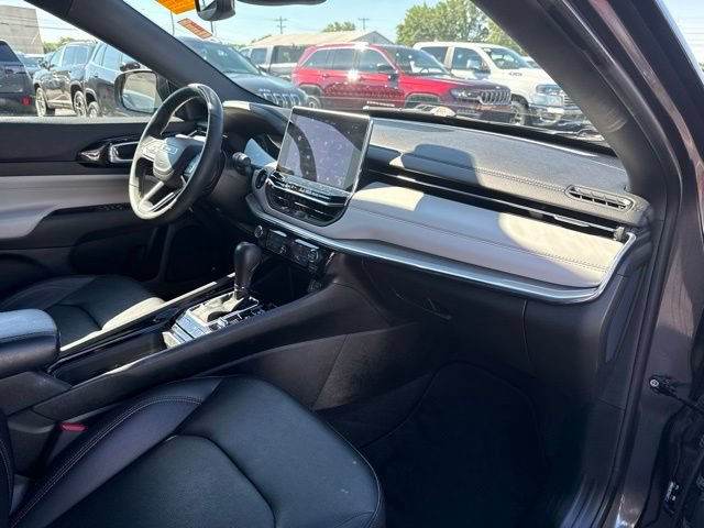 Certified 2024 Jeep Compass Limited AWD/4WD image 30