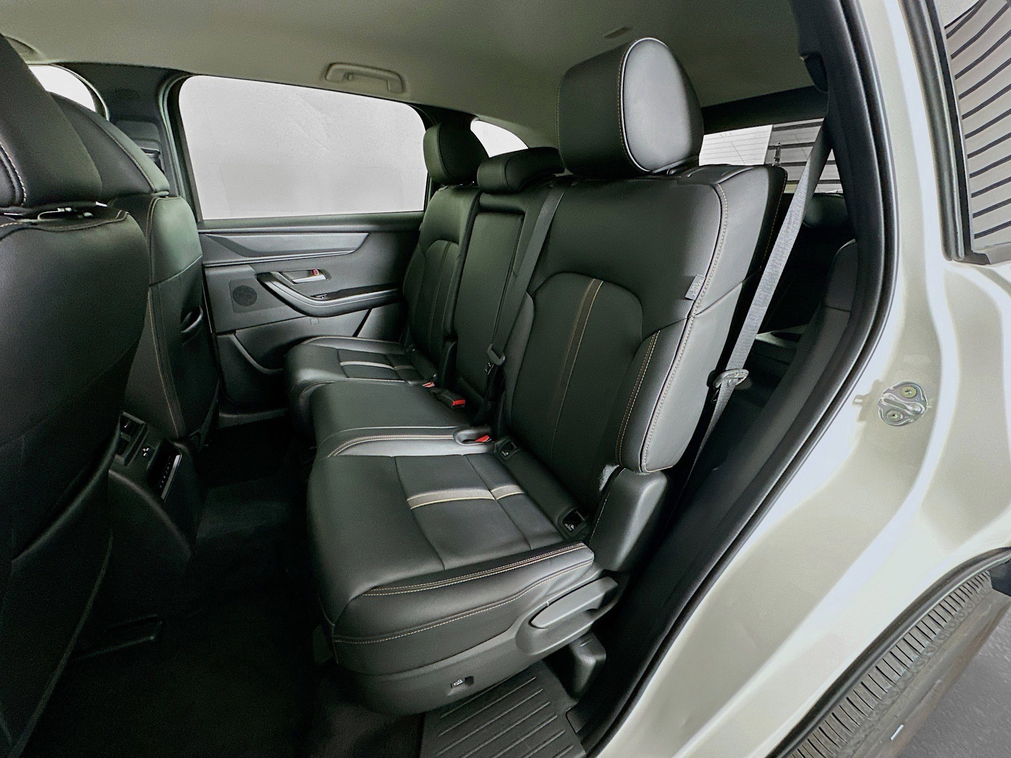 Used 2025 MAZDA CX-90 3.3 Turbo w/ Select Package image 27