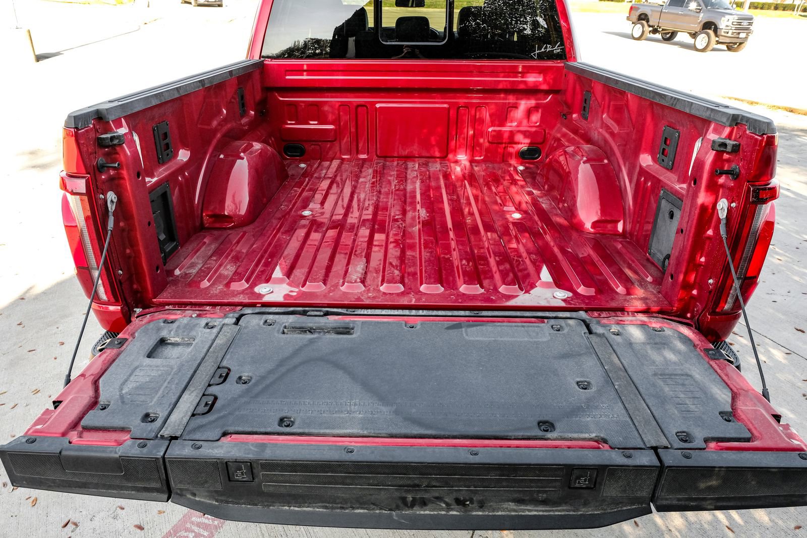 Used 2025 Ford F150 Lariat w/ Equipment Group 502A High image 59