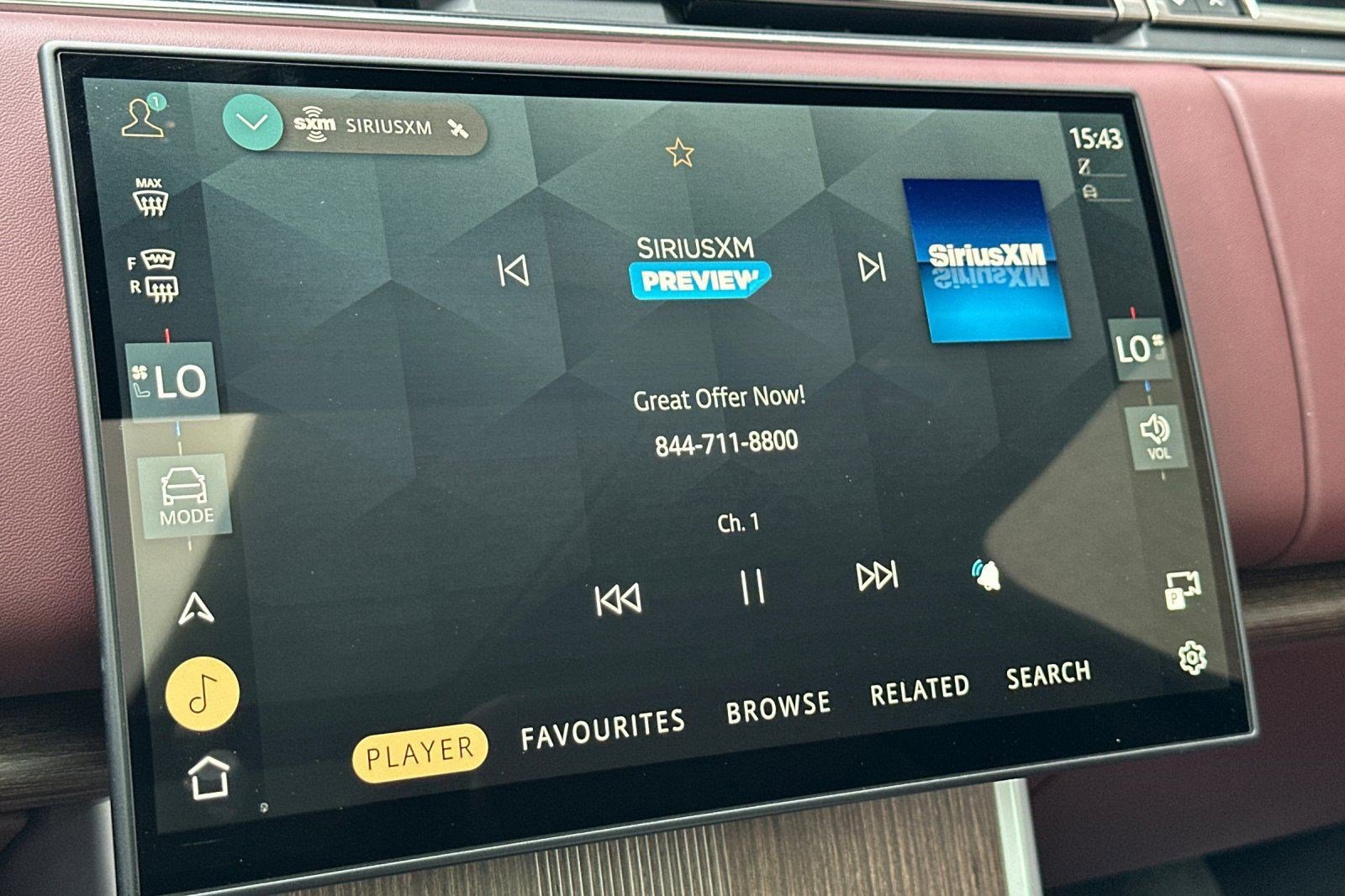 Used 2025 Land Rover Range Rover Long Wheelbase Autobiography image 27