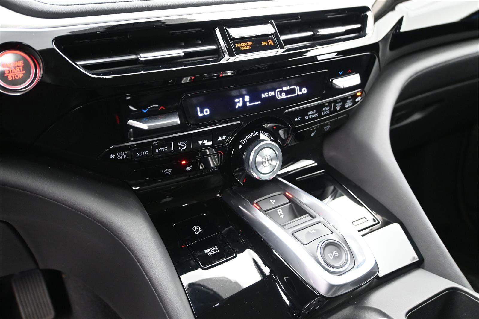 Certified 2024 Acura MDX SH-AWD w/ Technology Package image 4
