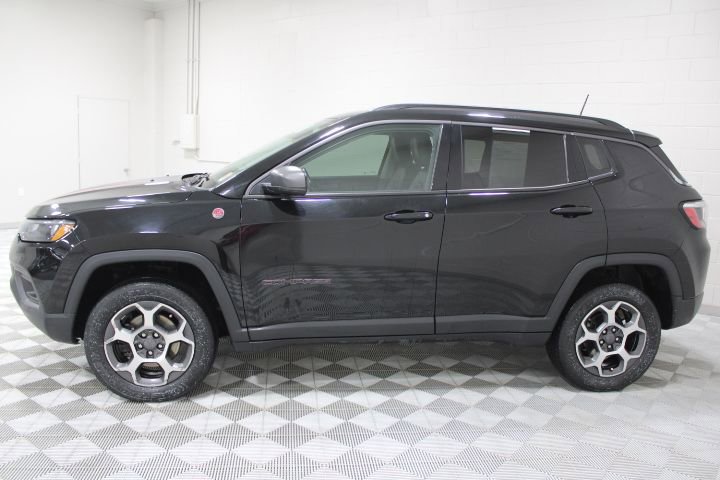 Used 2022 Jeep Compass Trailhawk w/ Trailhawk Convenience Group image 7