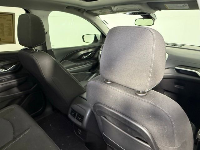 Used 2022 GMC Terrain SLE w/ Driver Convenience Package image 42