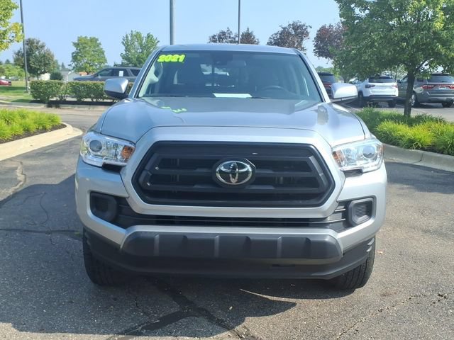 Used 2023 Toyota Tacoma SR AWD/4WD image 2