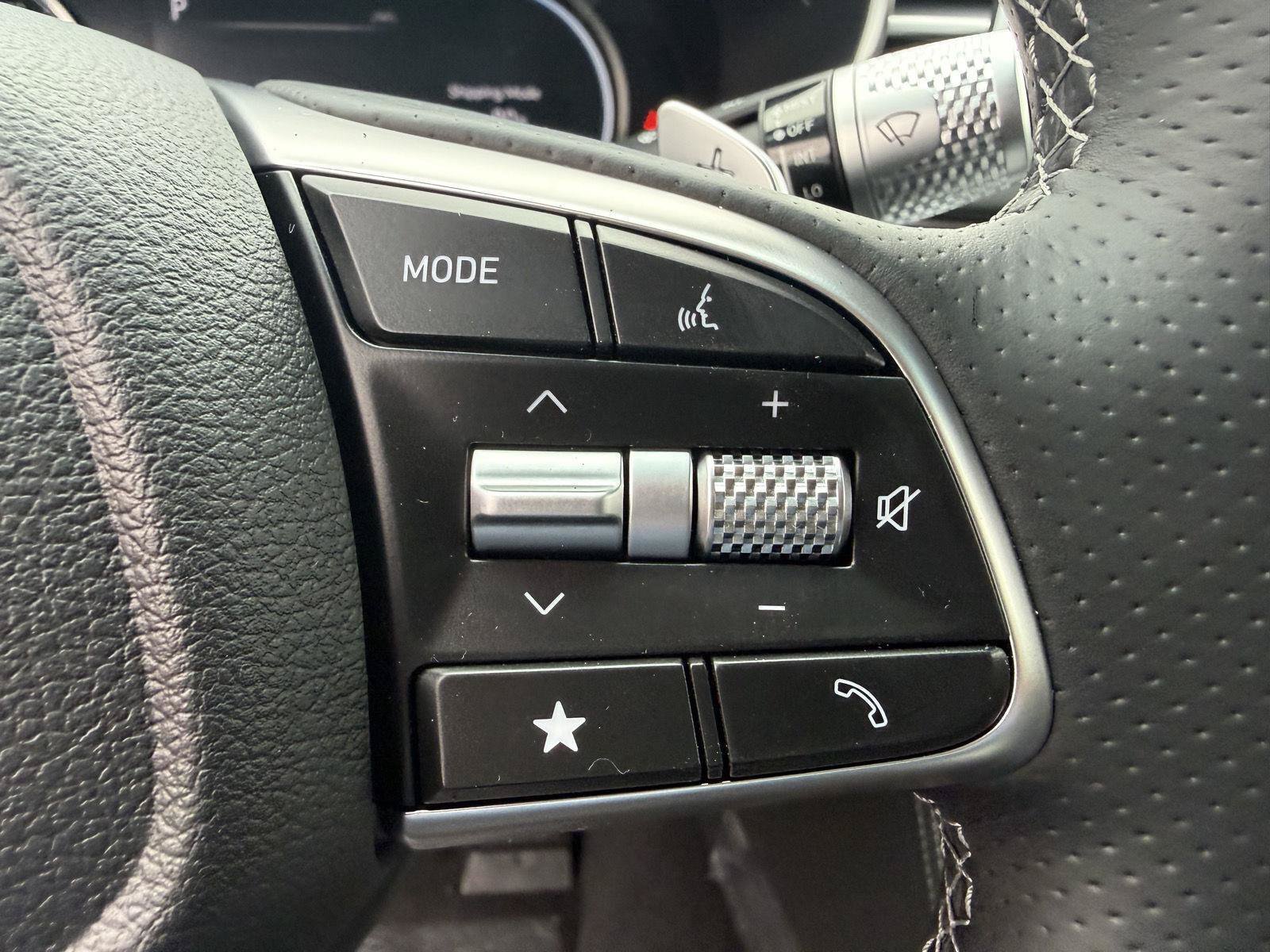 New 2027 Genesis G70 2.5T RWD image 12