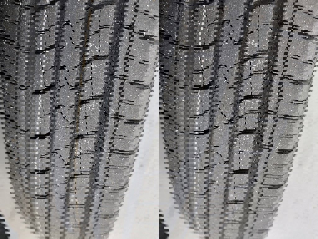 Certified 2025 Toyota Highlander XLE image 34