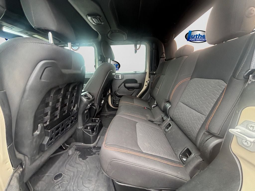 Used 2022 Jeep Gladiator Mojave w/ Cold Weather Group AWD/4WD image 11