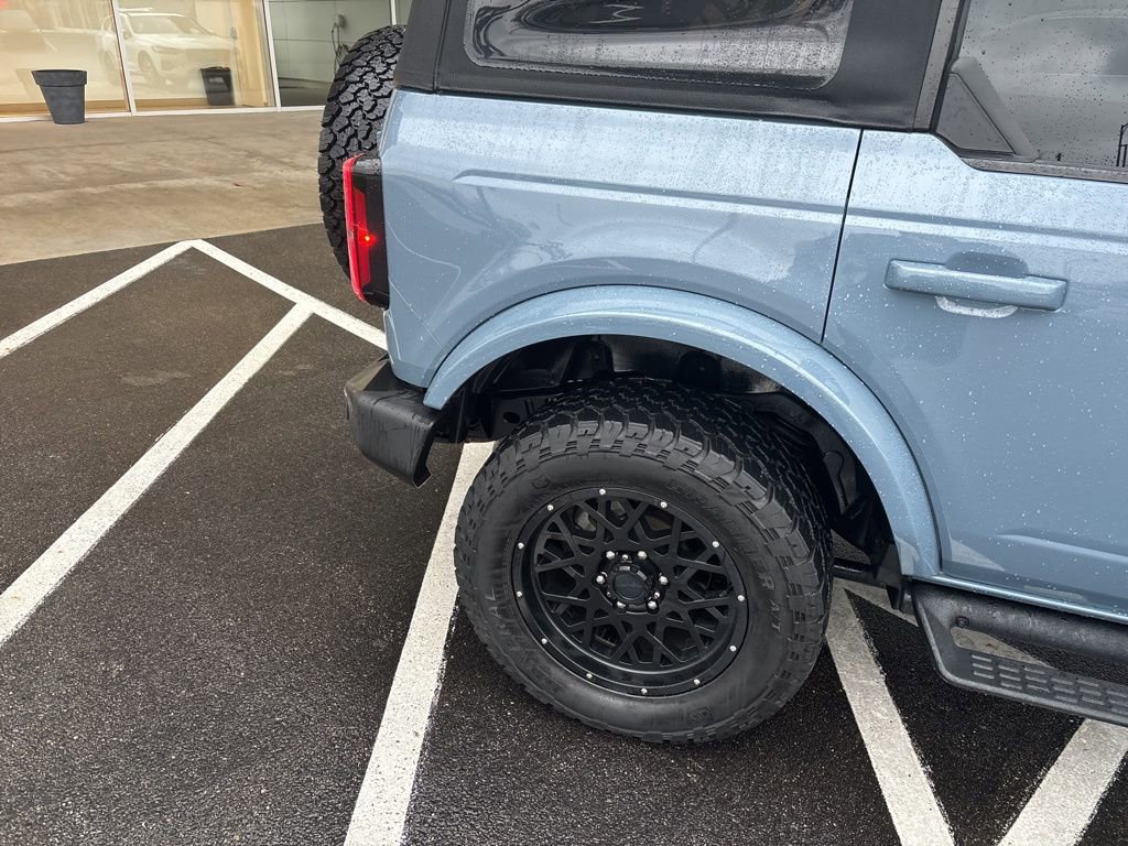 Used 2023 Ford Bronco Outer Banks image 4