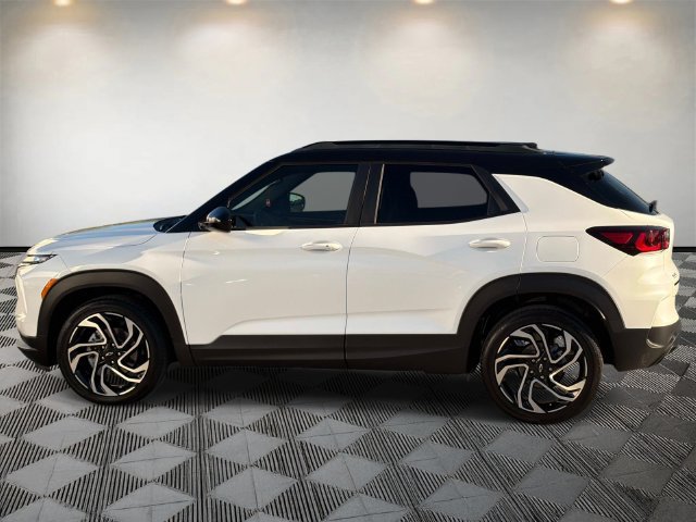 Used 2026 Chevrolet TrailBlazer RS w/ Convenience Package FWD image 9
