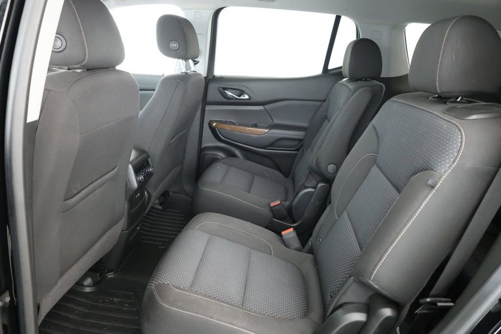 Used 2021 GMC Acadia SLE image 18