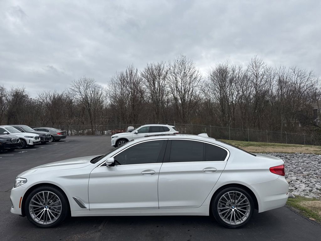 Used 2018 BMW 530i image 2