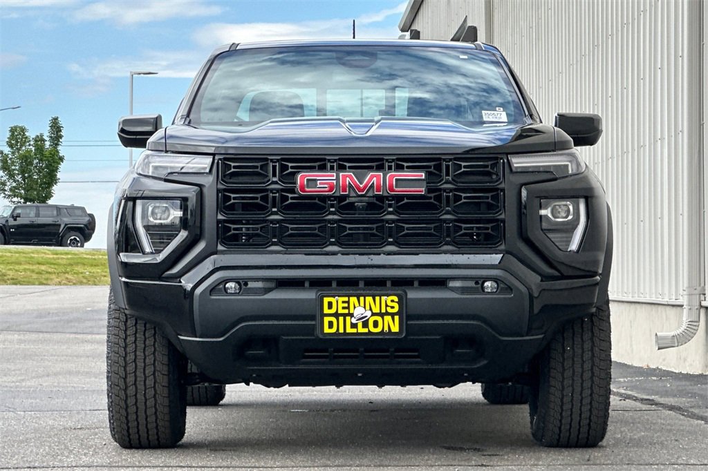 New 2025 GMC Canyon Elevation w/ Convenience Package image 3
