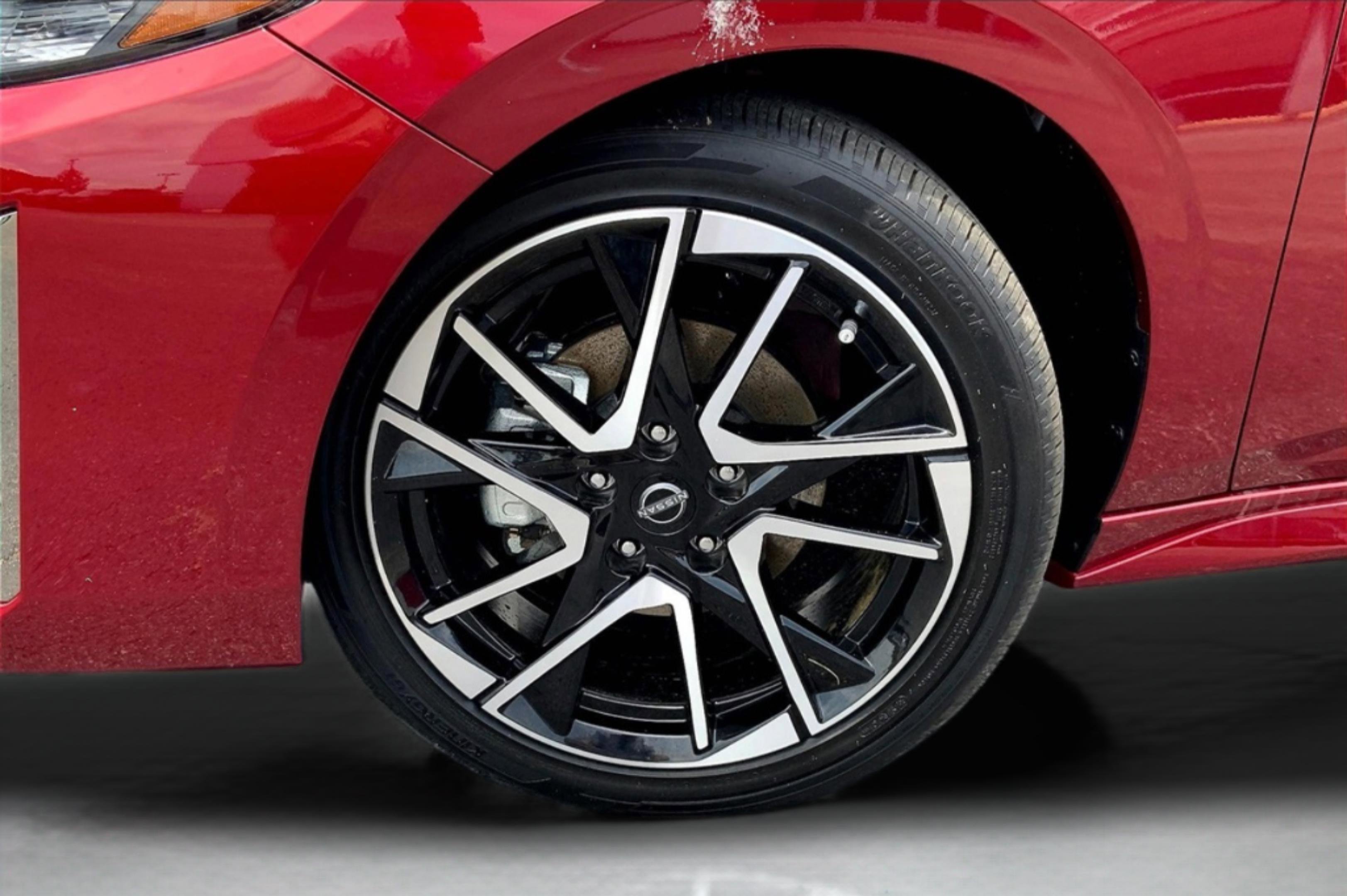 New 2025 Nissan Sentra SR image 12