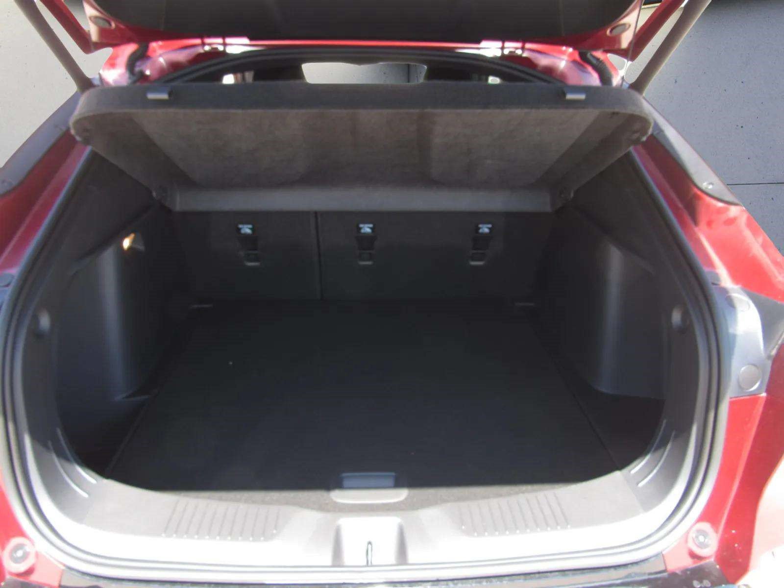 Used 2025 Buick Envista Sport Touring w/ Convenience I Package FWD image 12