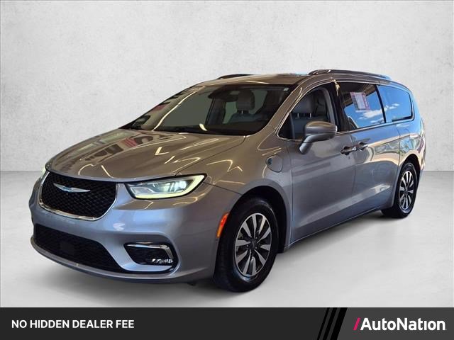 Used 2021 Chrysler Pacifica Touring-L w/ Uconnect Theater Family Group