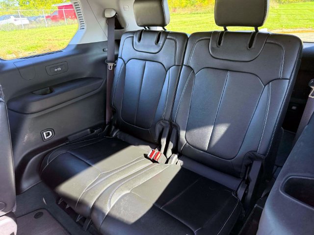 Used 2023 Jeep Grand Cherokee L Limited AWD/4WD image 14